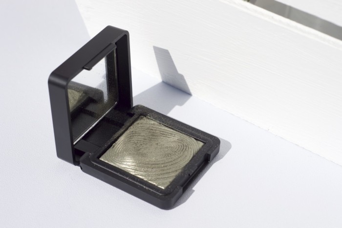 Made From Beauty- Brand Focus Kiko- Water Eye Shadow Open