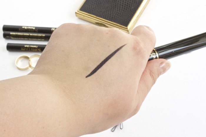 Made From Beauty - The L'Oreal Superliners - Black Swatch