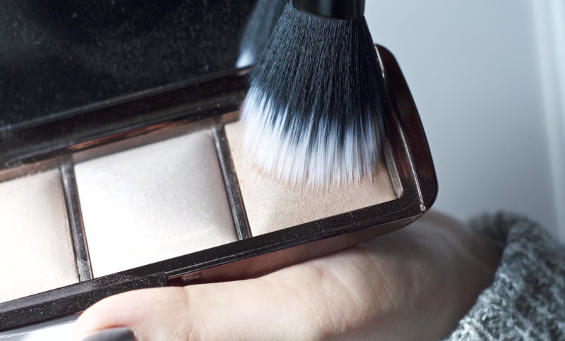 Made From Beauty The Hourglass Ambient Lighting Palette