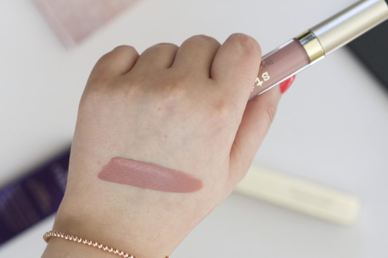 tila Stay All Day Liquid Lipstick in Caramello Swatch