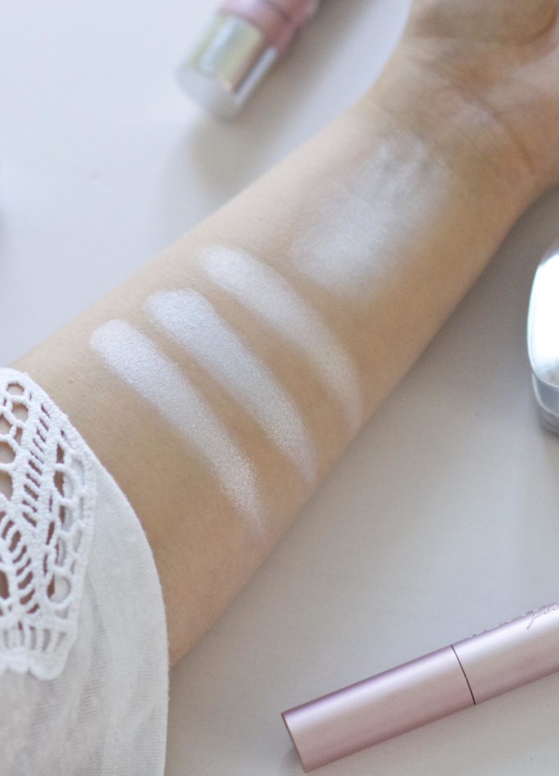 L'Oreal True Match Powder Highlight in Icy Glow Swatches