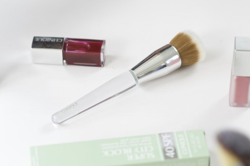 Clinique Buff Brush