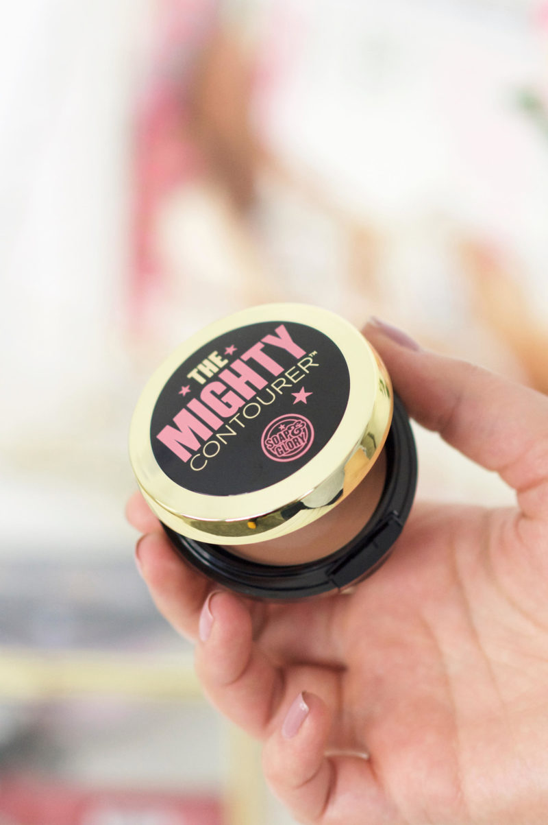 Soap & Glory The Mighty Contoured Review